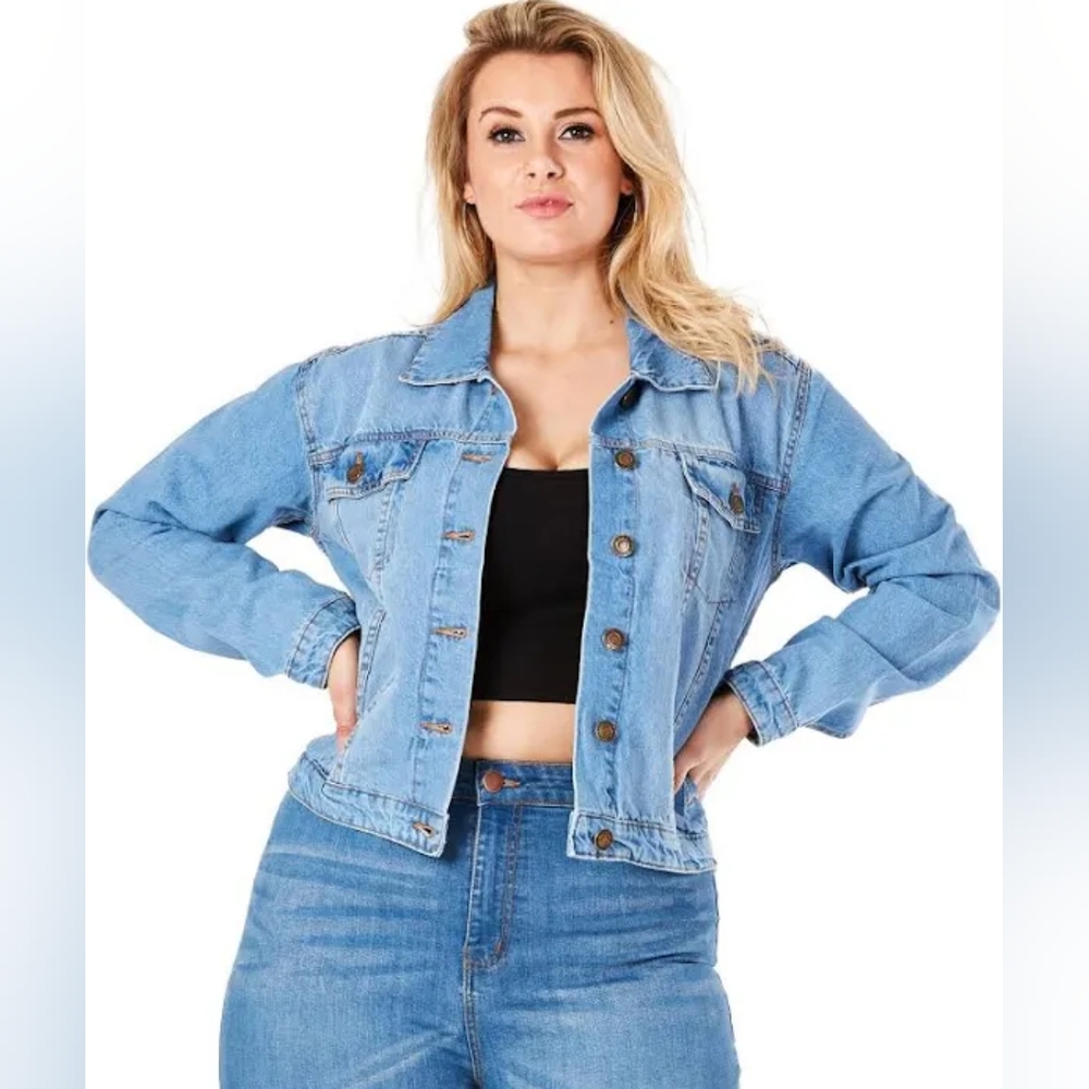 NWT Light Blue Jean Jacket Button Down Adjustable Back - Picture 3 of 12